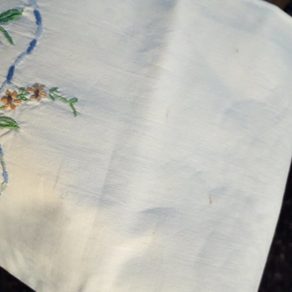 2 Embroidered Pillow Cases Antique Vintage Set - Picture 13 of 15